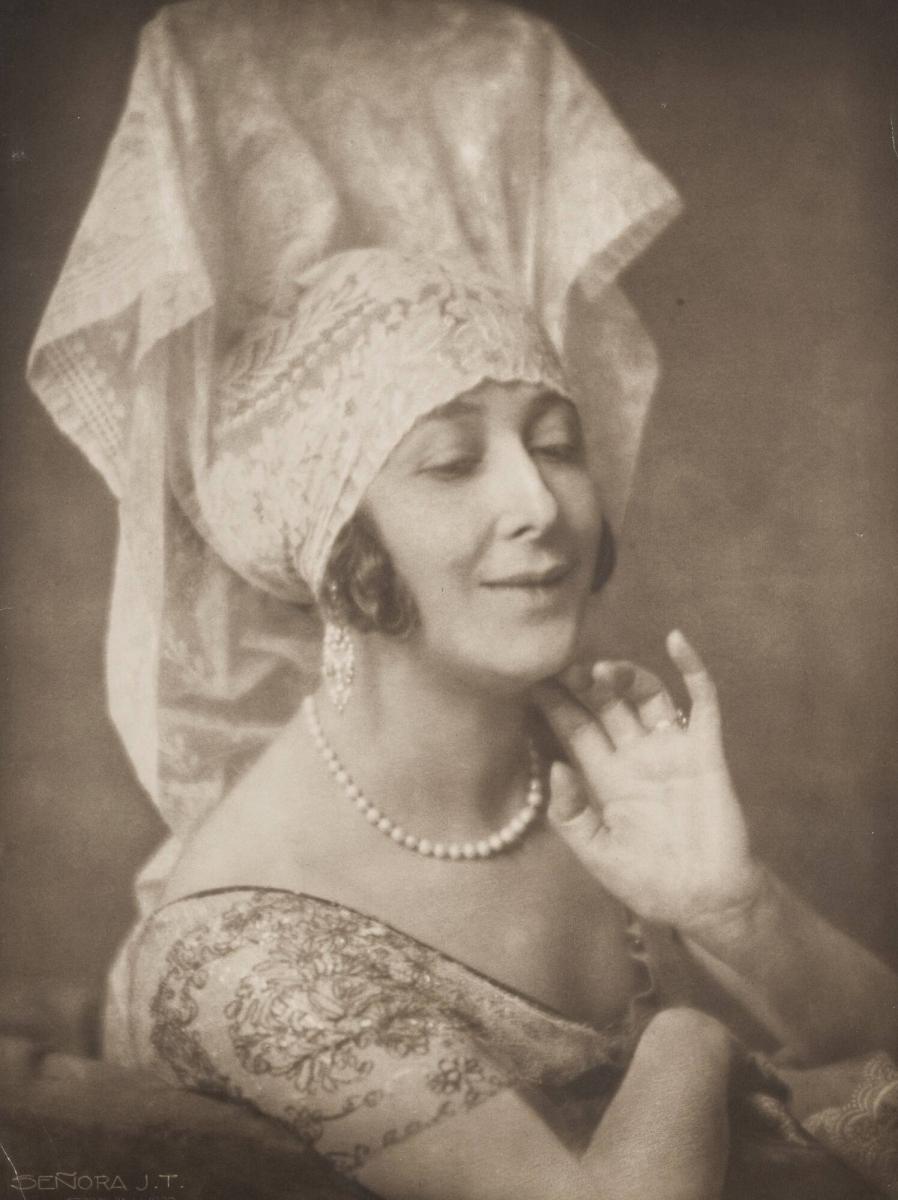 Señora Jeanne Tramcourt