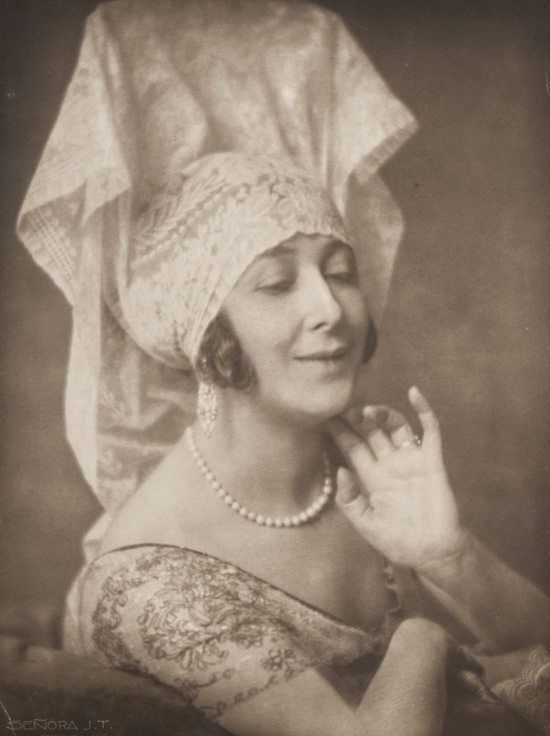 Señora Jeanne Tramcourt