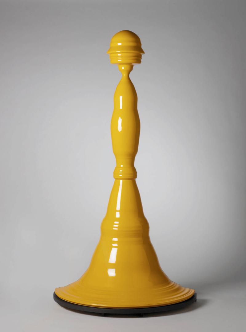 Skulptur med sockel