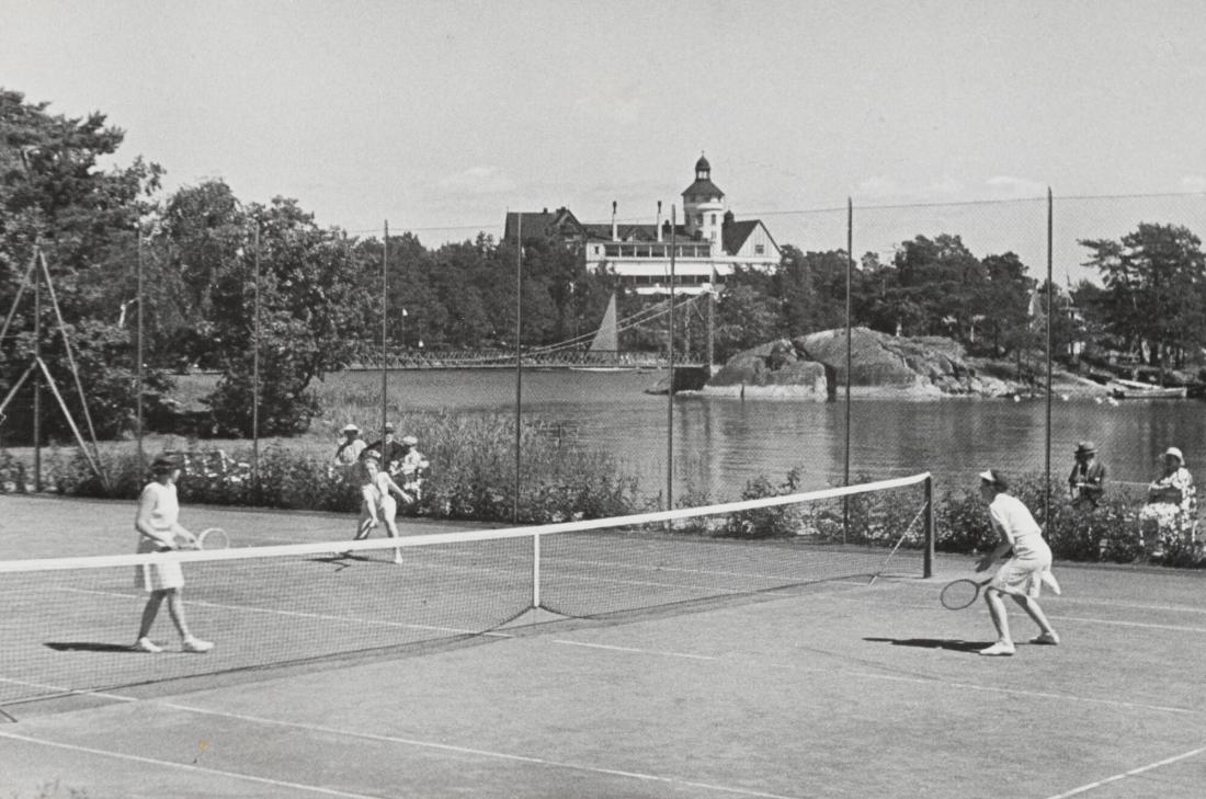 Tennis vid Grand Hotell, Saltsjöbaden
