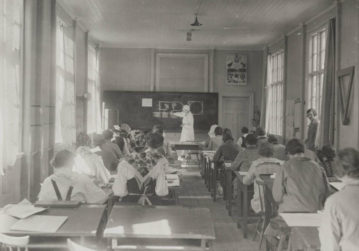 Lektion. Skolsal, Nääs Folkhögskola. Västergötland