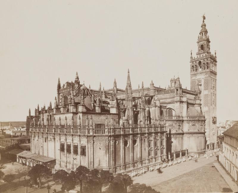 Sevilla: Vista general de la Catedral