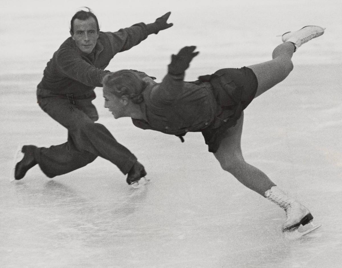Väldsmästarna i paråkning på skridskor, Maxie Herber och Ernst Baier på Stadion