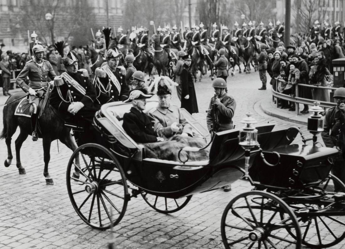 Kung Haakon anländer till Stockholm