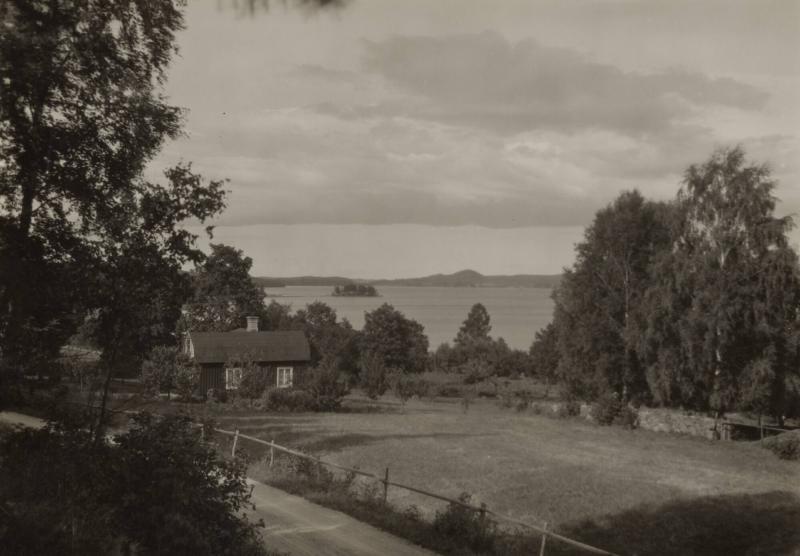 Västergötland: Utsikt över sjön Anten från Arelid