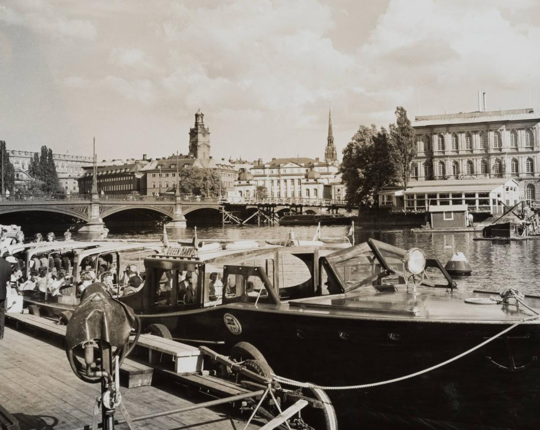 Stockholm: Sightseeing-turer med motorbåt under stadens broar äro mycket populära